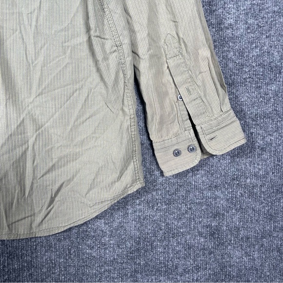 The North Face Men’s XXL Green Striped Long Sleeve Button Down Lightweight Shirt - Picture 7 of 9